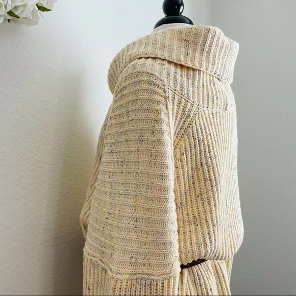 Free People Oversized Pullover Sweater - Picture 12 of 14